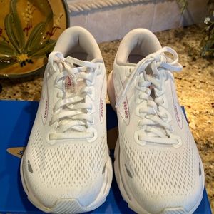 Brooks Ghost 15 sneaker